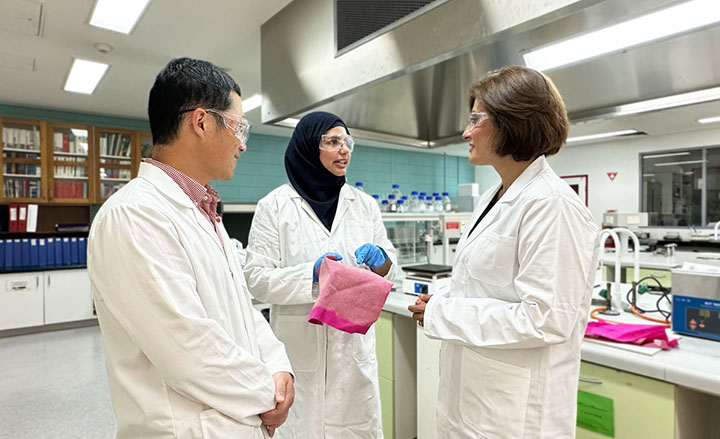 Research supervisor and Senior Lecturer Dr. Xin Wang, lead researcher and research assistant Dr. Aisha Rehman and project leader and Senior Lecturer Dr. Shadi Houshyar. Credit: Cherry Cai, RMIT University