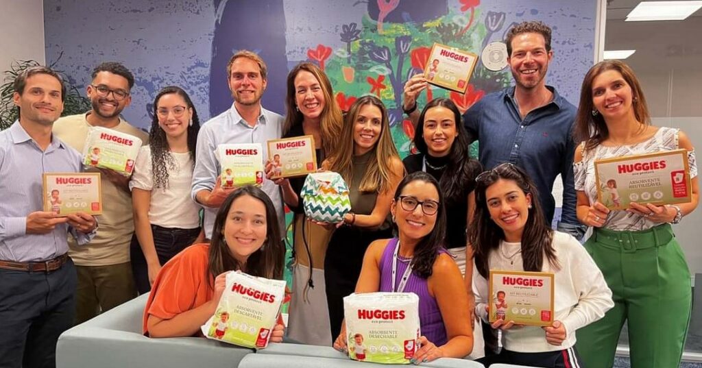 Huggies brand in Brazil recently launched a new line of hybrid diapers.
