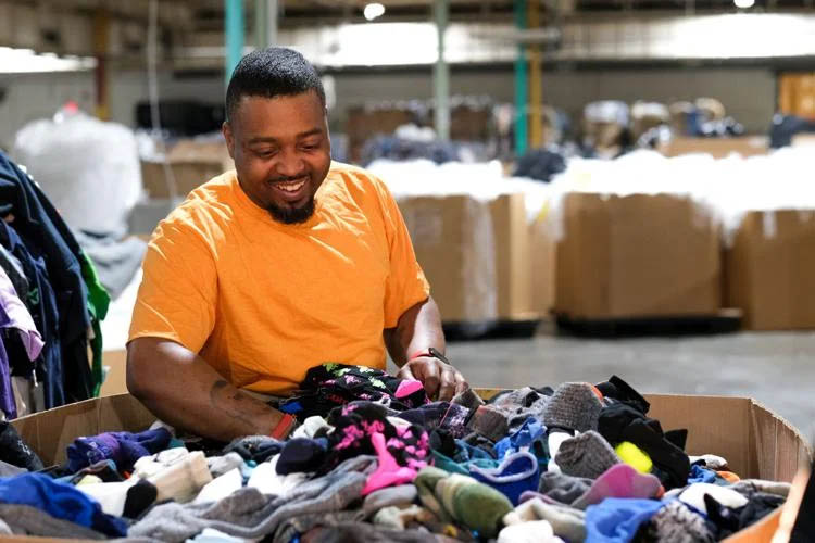 The team at Material Return, an employee-owned cooperative, have worked with Smartwool since 2020,