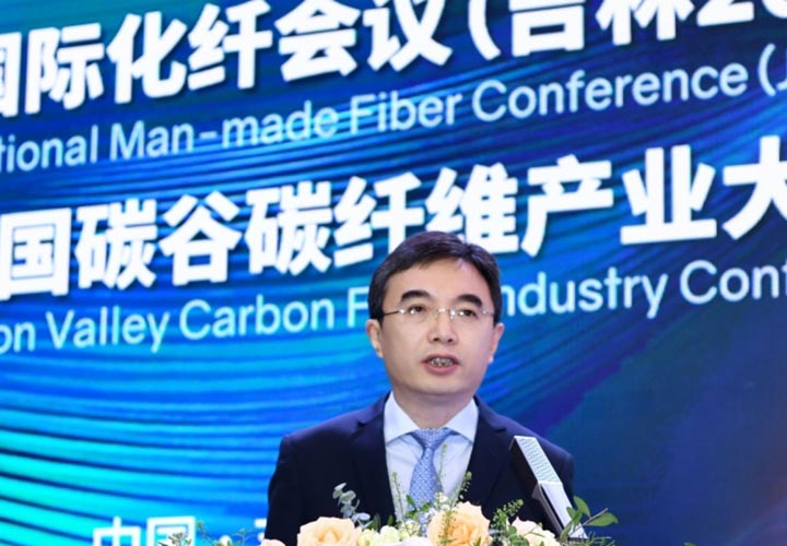 Mr. Duan Xiaoping, vice president of CNTAC, spoke about the challenges and opportunities for the Chinese manmade fiber industry.