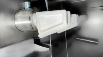 Designed specifically for PA6 and PA6.6 applications: The new Barmag Type 6020 ceramic oiler.