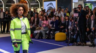Live “Performance Apparels on Stage” catwalk presentations took place several times daily.